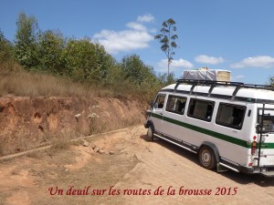 humanite-madagascar-2015-brousse-route-deuil